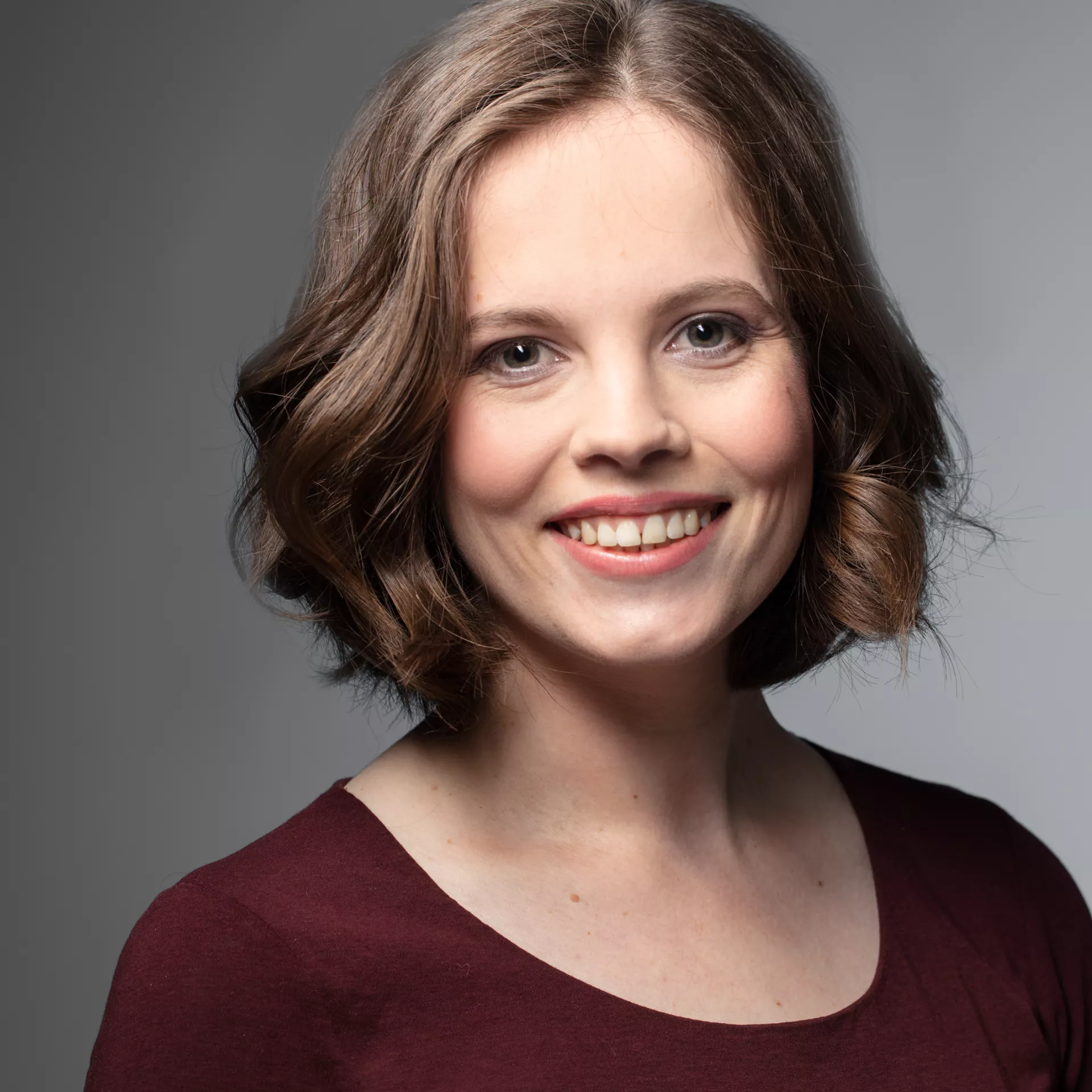 Eva Kuylaars, Notarieel medewerker, PlasBossinade
